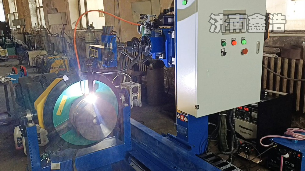 哈爾濱客戶訂購7軸氬弧自動焊，環(huán)縫直縫雙焊接，成型美觀