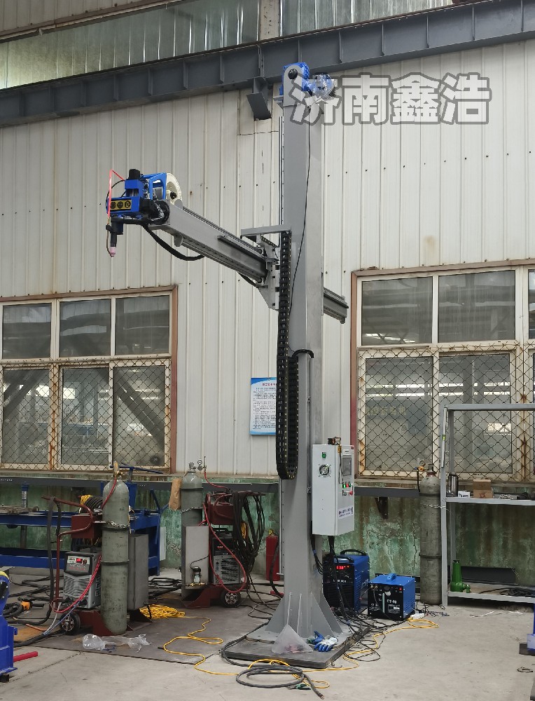 重型焊接操作機(jī)，智能數(shù)控，自動(dòng)焊接