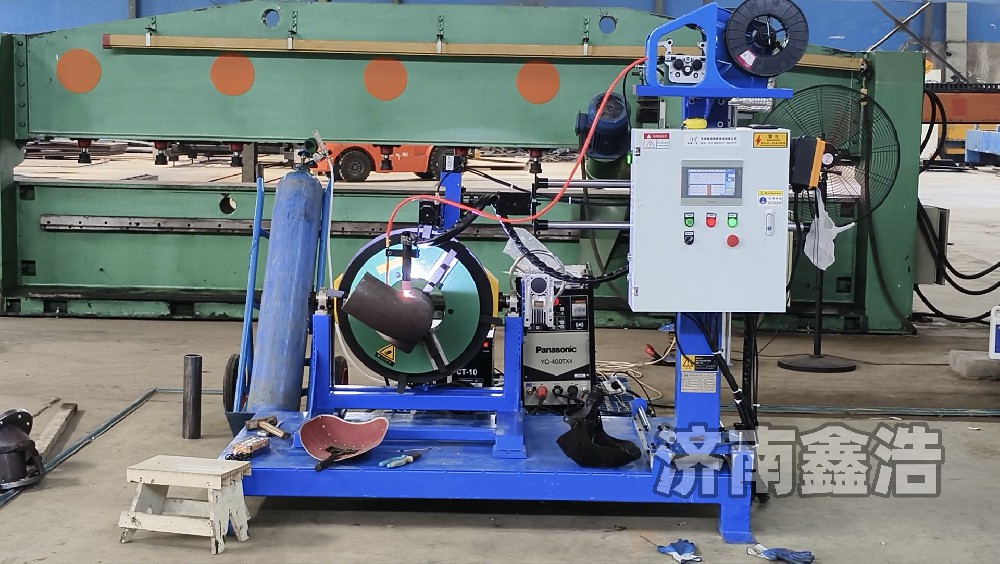 定制款600公斤氬弧自動(dòng)焊1140設(shè)備，通孔設(shè)計(jì)方便焊接