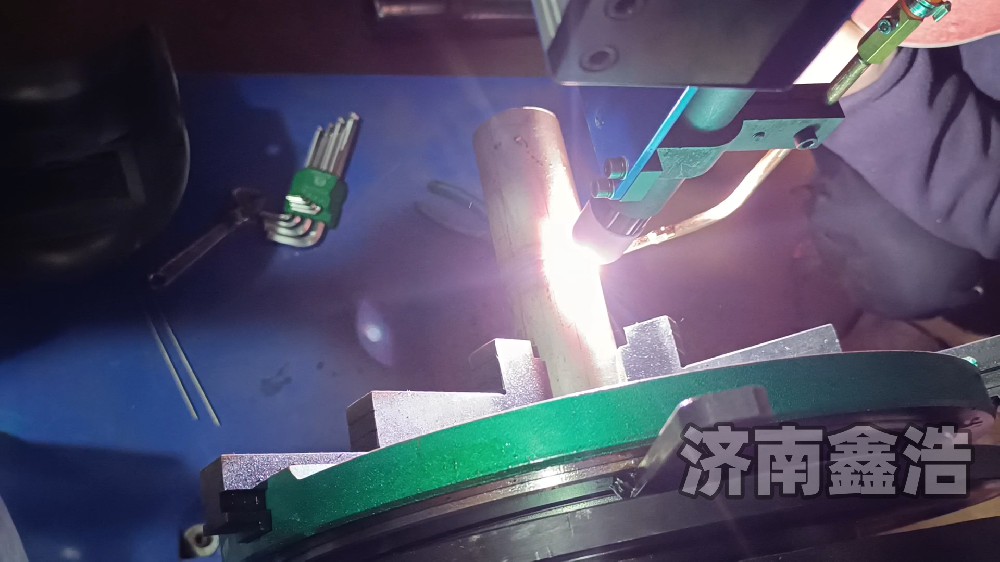 氬弧自動焊設(shè)備1140，智能數(shù)控