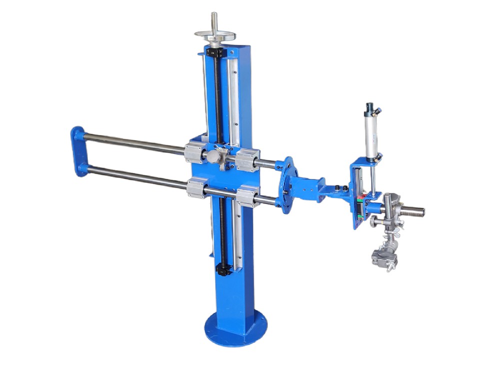 【濟(jì)南鑫浩焊接】簡析手動焊接操作機(jī)需滿足的技術(shù)條件